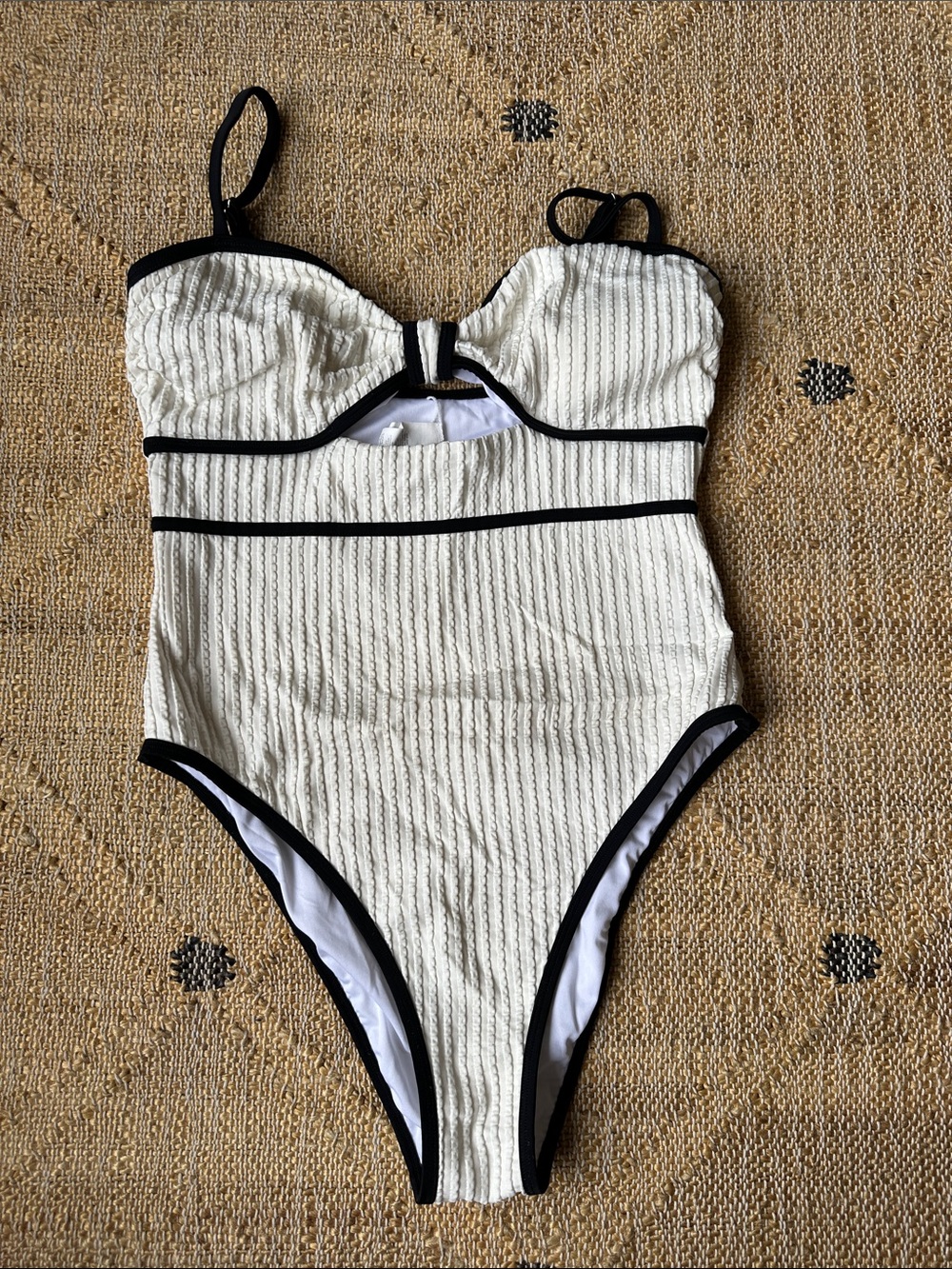 Cupshe White Ribbed One-Piece Swimsuit with Black Trim